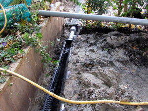 lijngoot voor afvoer water bij wateroverlast in de tuin